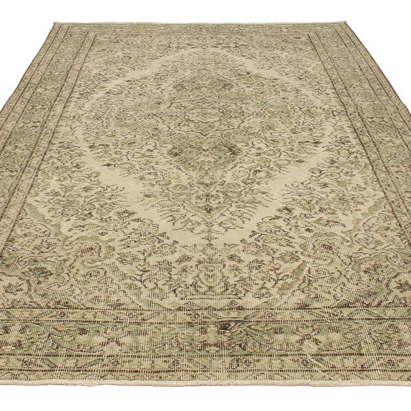 Vintage Turkish Hand-Knotted Rug - 5' 8" x 9' 1" (68" x 109") - K0088453
