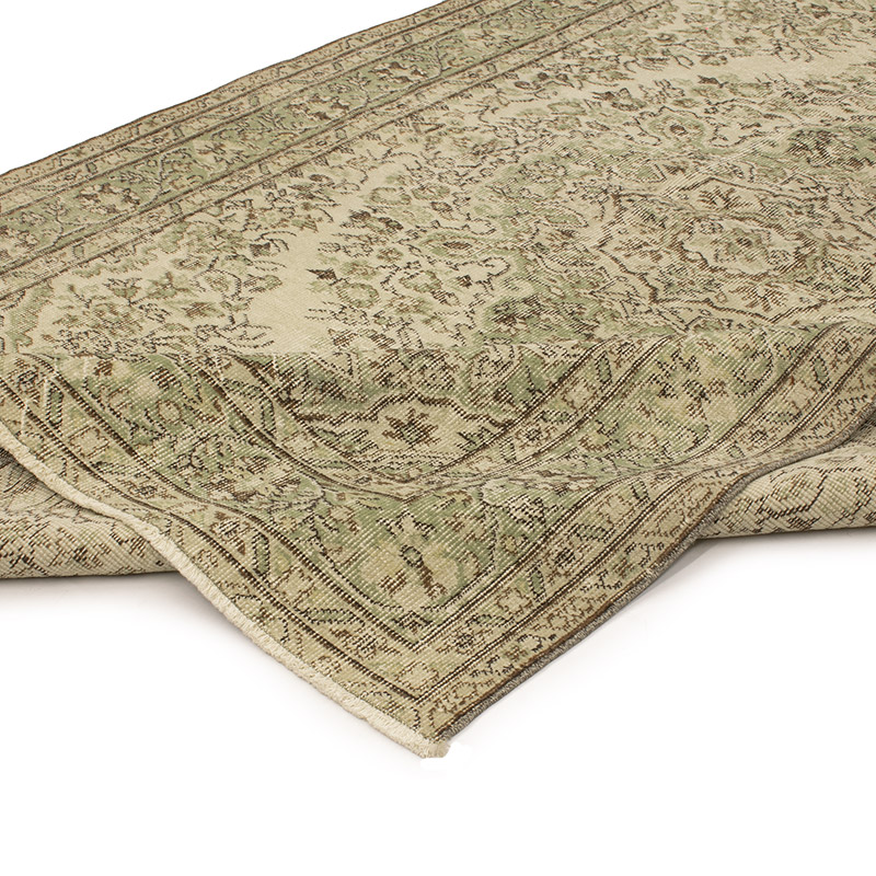 Vintage Turkish Hand-Knotted Rug - 5' 8" x 9' 1" (68" x 109") - K0088453