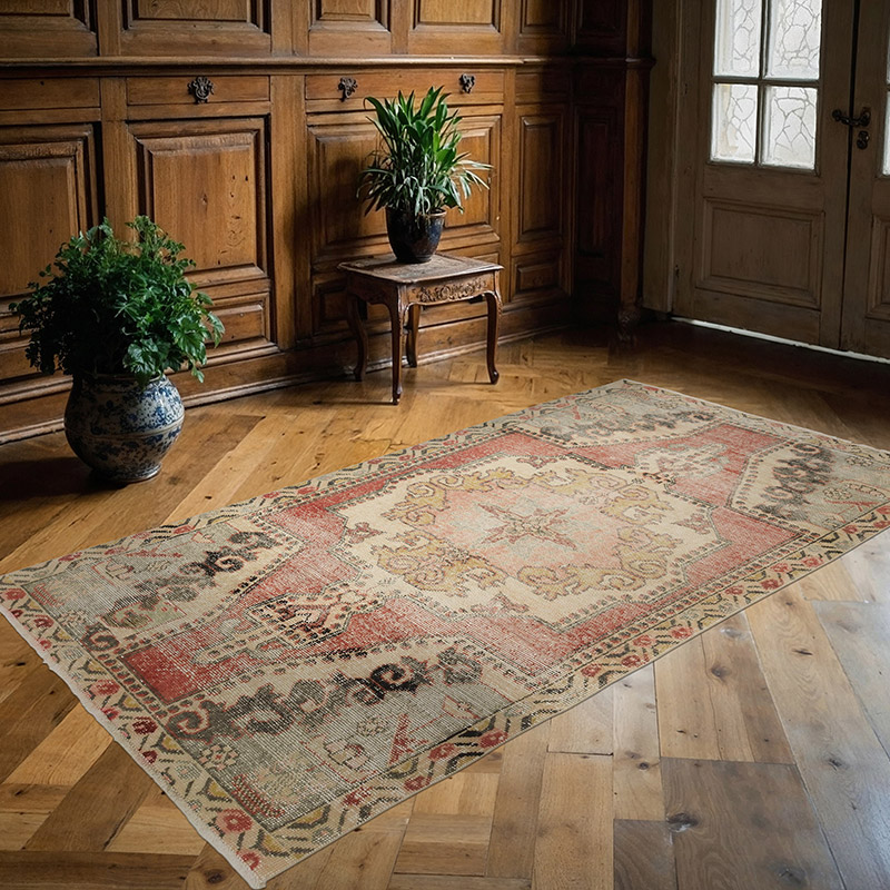 Vintage Turkish Hand-Knotted Rug - 4' 2" x 7' 3" (50" x 87") - K0088459