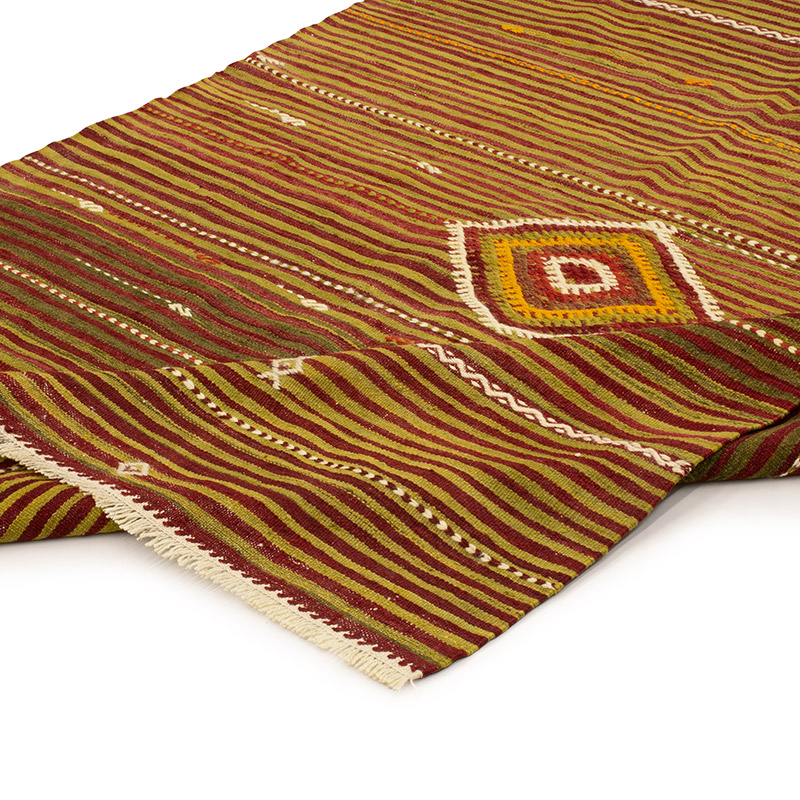 Vintage Mihalic Kilim Rug - 4' 5" x 6' 3" (53" x 75") - K0089017
