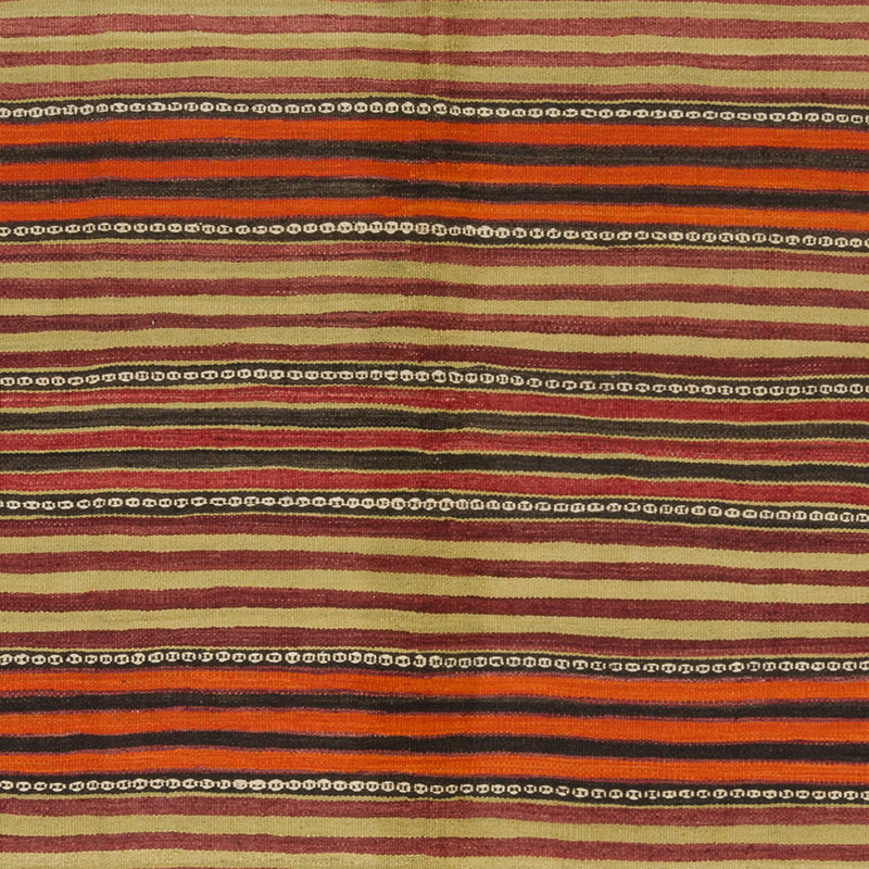 Vintage Konya Kilim Rug - 5' 9" x 9' 10" (69" x 118") - K0089031