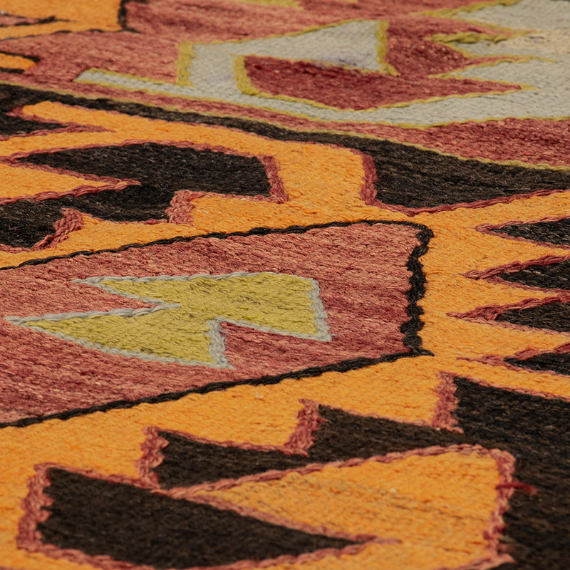 Vintage Konya Kilim Rug - 5' 6" x 10' 4" (66" x 124") - K0089059
