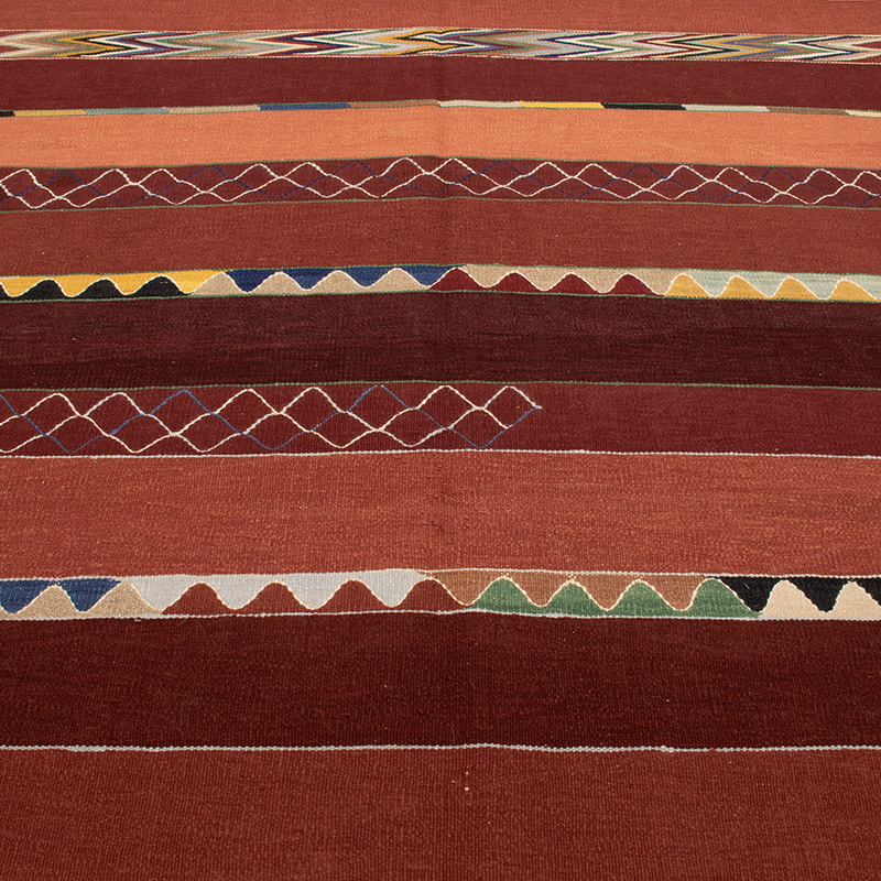 New Handwoven Turkish Kilim Rug - 6' 2" x 8' 5" (74" x 101") - K0089129