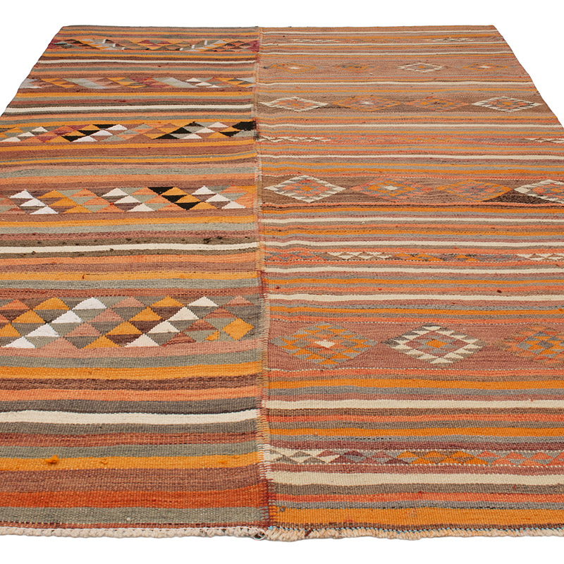 Vintage Turkish Kilim Rug - 6' 2" x 10' 2" (74" x 122") - K0089138