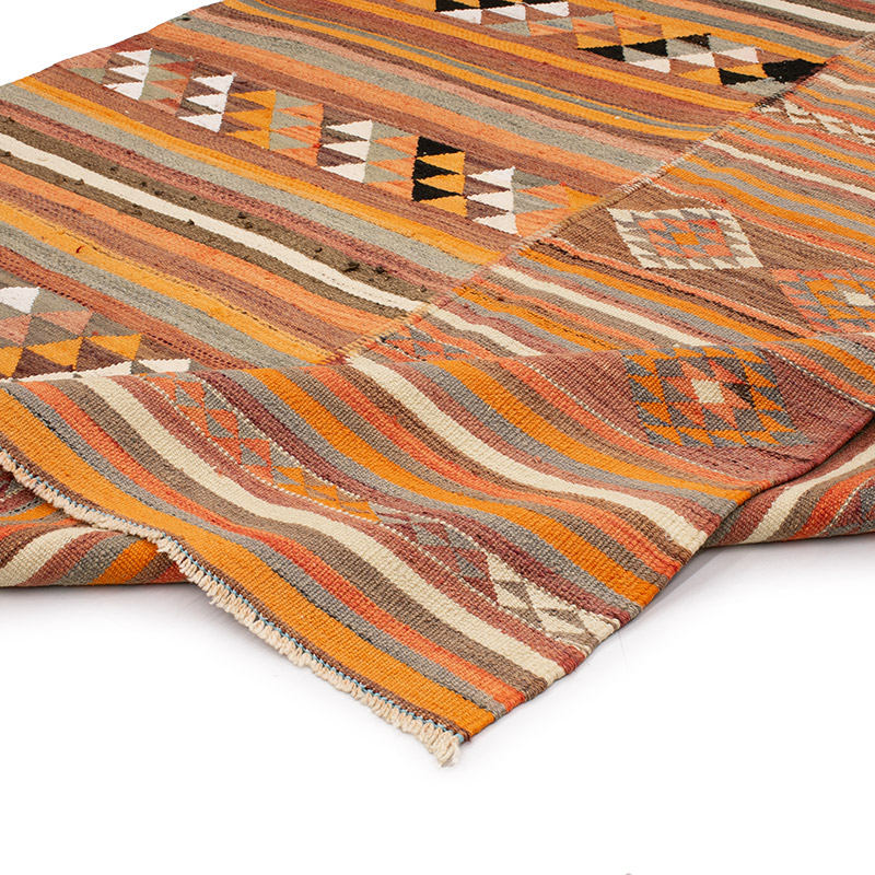 Vintage Turkish Kilim Rug - 6' 2" x 10' 2" (74" x 122") - K0089138