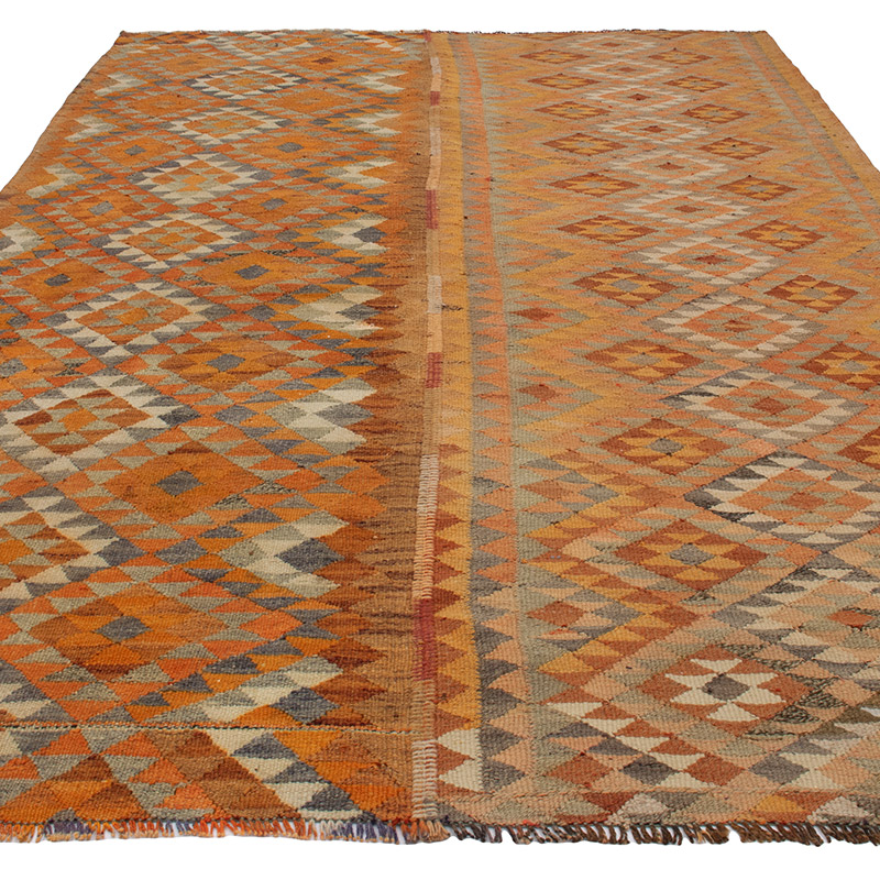 Vintage Turkish Kilim Rug - 6' 9" x 10' 10" (81" x 130") - K0089141
