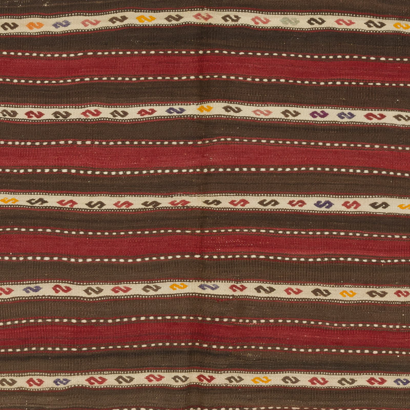 Vintage Turkish Kilim Rug - 4' 8" x 5' 7" (56" x 67") - K0089153