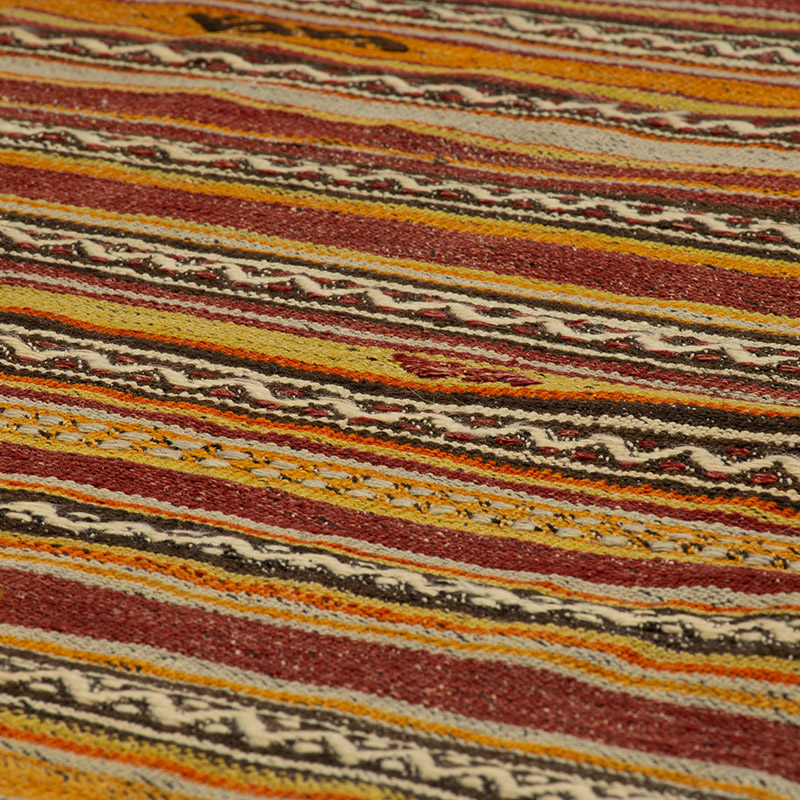 Vintage Konya Kilim Rug - 4' 6" x 7' 1" (54" x 85") - K0089156