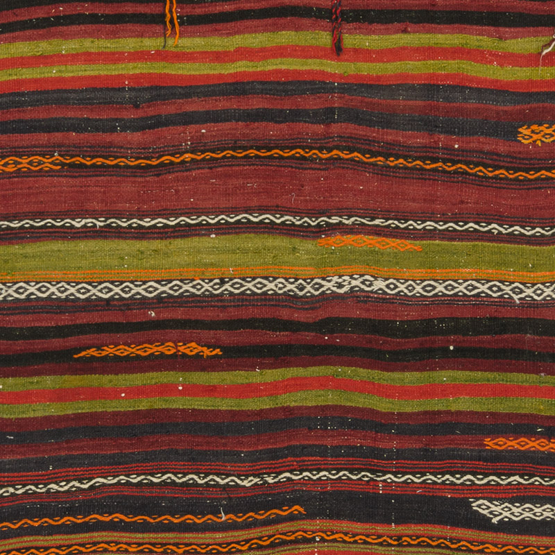 Vintage Turkish Kilim Runner - 5' 1" x 13' 7" (61" x 163") - K0089172