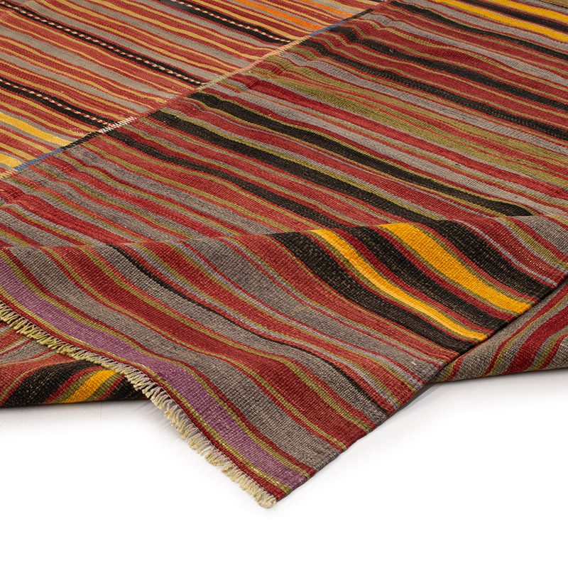 Vintage Turkish Kilim Rug - 8' 10" x 8' 8" (106" x 104") - K0089197