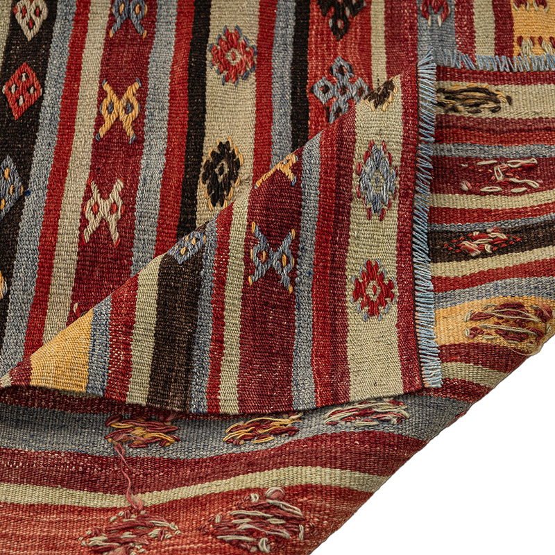 Vintage Balikesir Kilim Rug - 5' 8" x 7' 10" (68" x 94") - K0089473