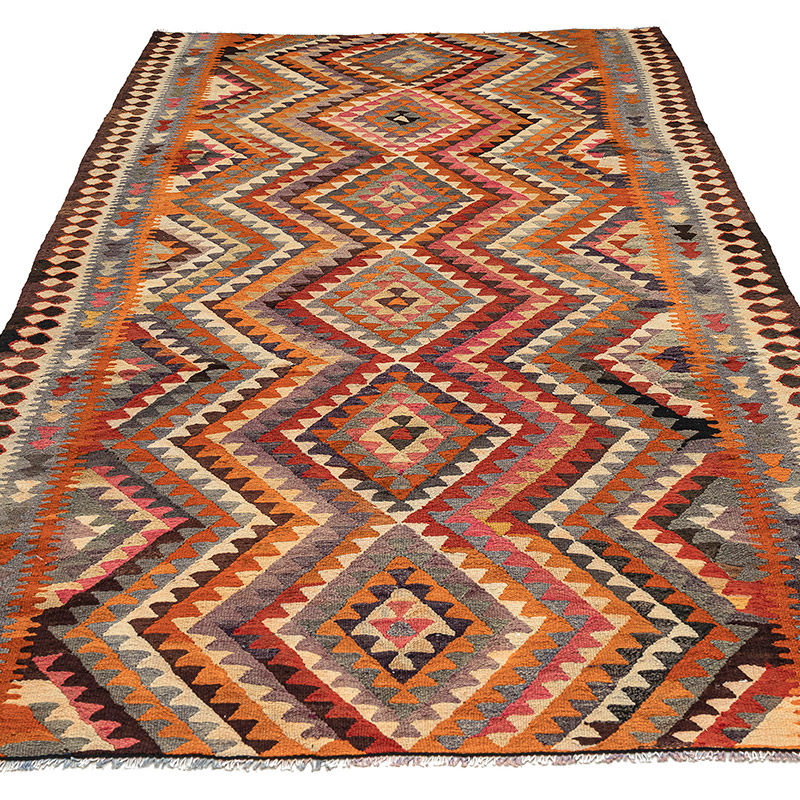 Vintage Anatolian Kilim Rug - 5' 5" x 9' 4" (65" x 112") - K0089479