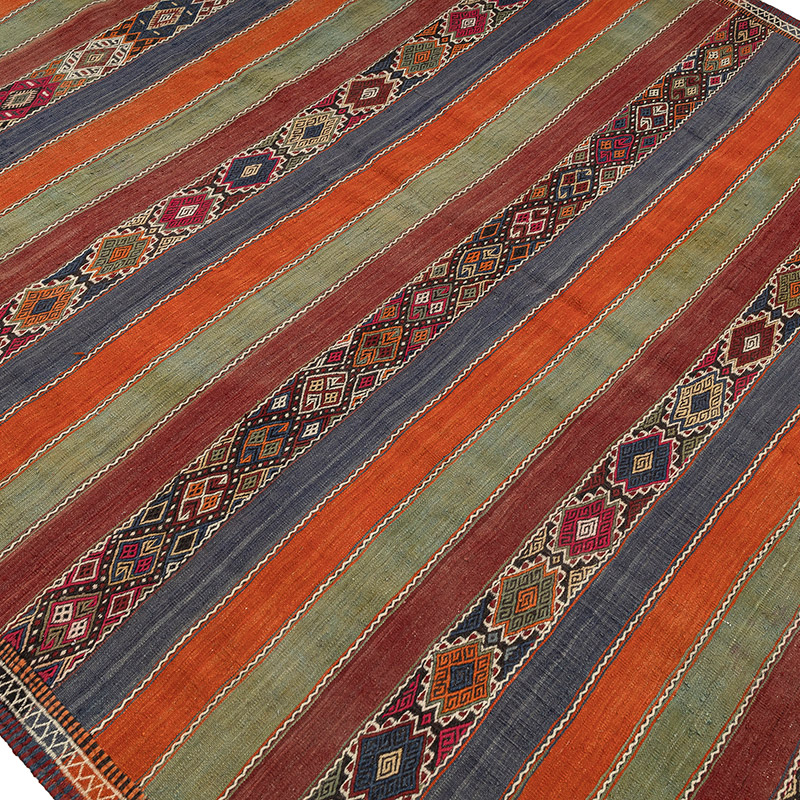 Vintage Sivas Kilim Rug - 6' 8" x 10'  (80" x 120") - K0089482