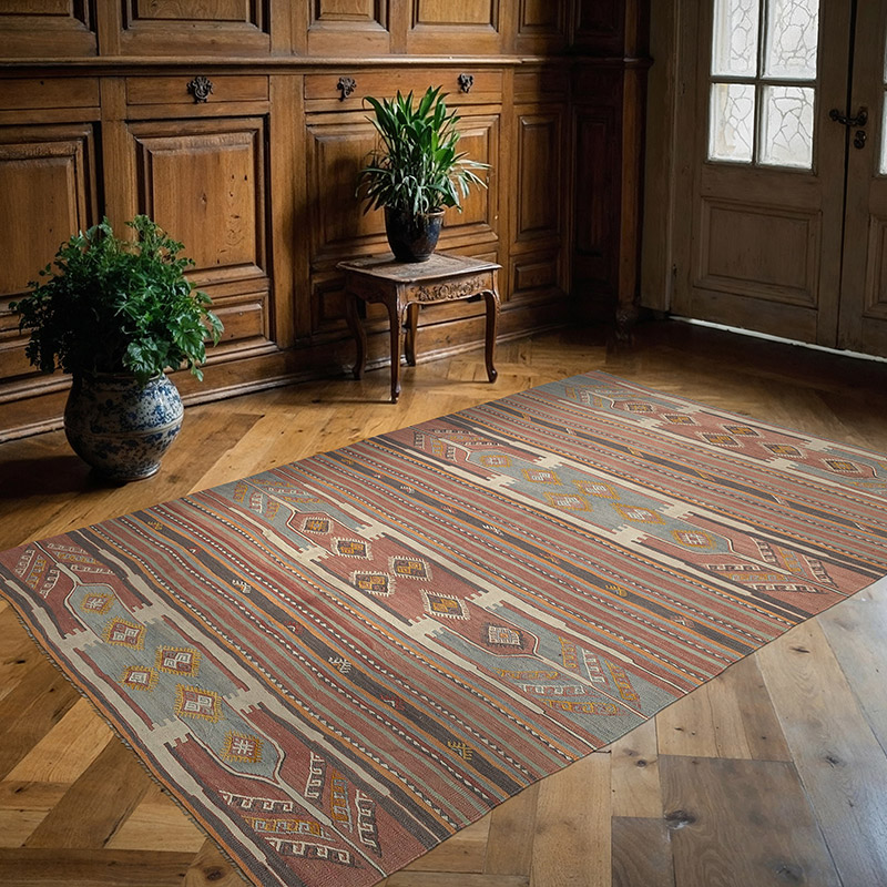 Vintage Sivas Kilim Rug - 5' 9" x 8' 7" (69" x 103") - K0089484