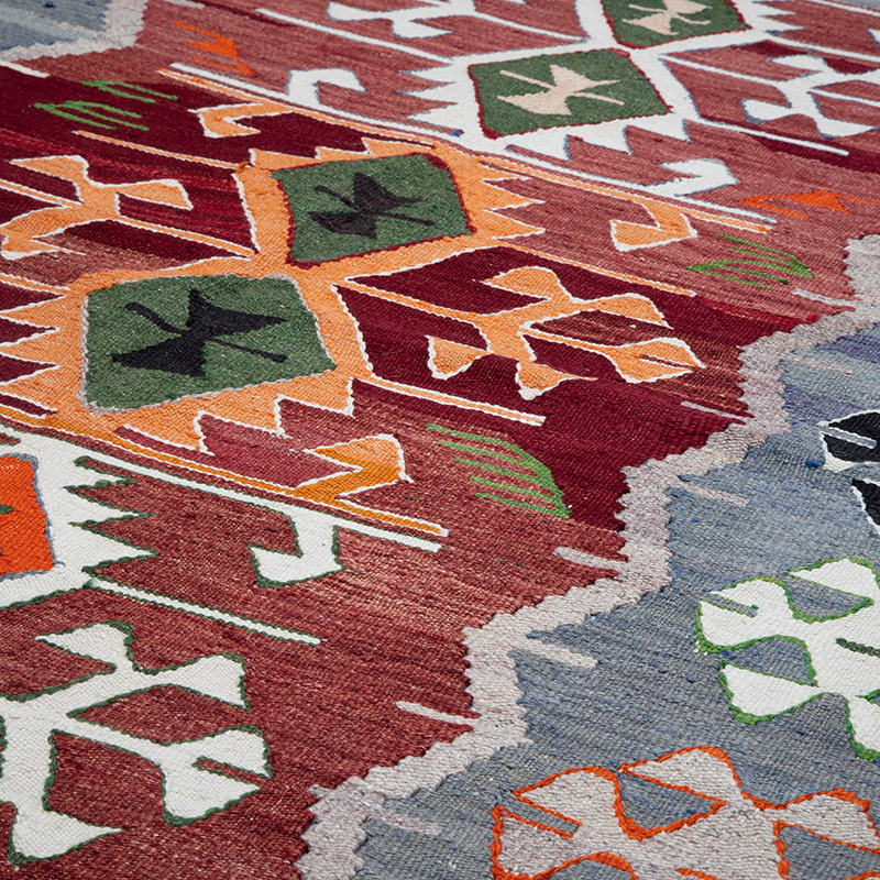 New Turkish Handwoven Kilim Rug - 3' 10" x 5' 11" (46" x 71") - K0089523