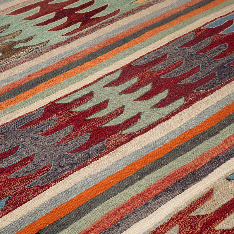 New Turkish Handwoven Kilim Rug - 6' 8" x 9' 11" (80" x 119") - K0089531