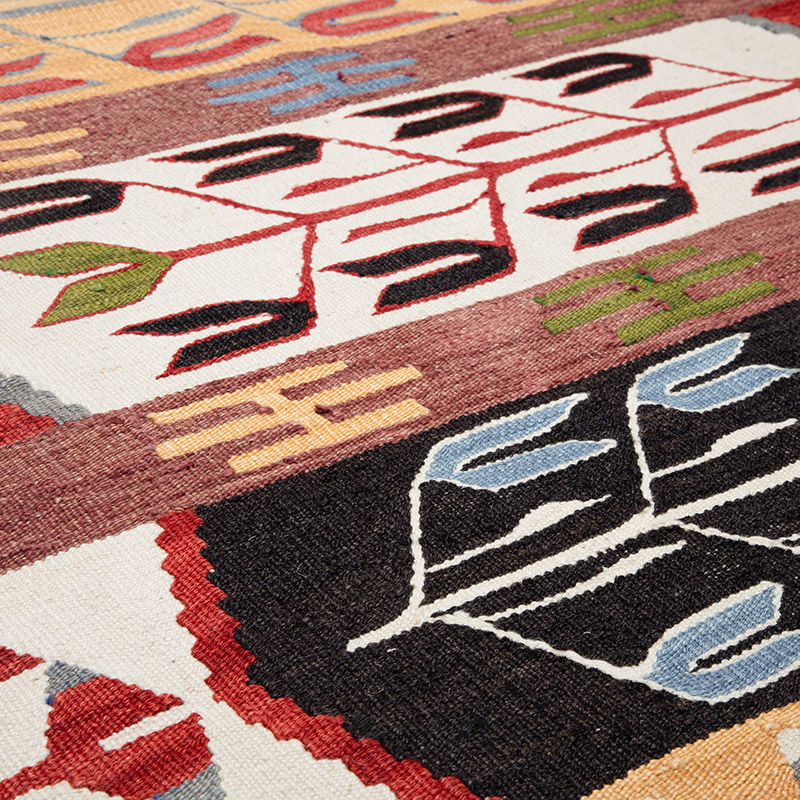 New Turkish Handwoven Kilim Rug - 3' 11" x 5' 9" (47" x 69") - K0089544