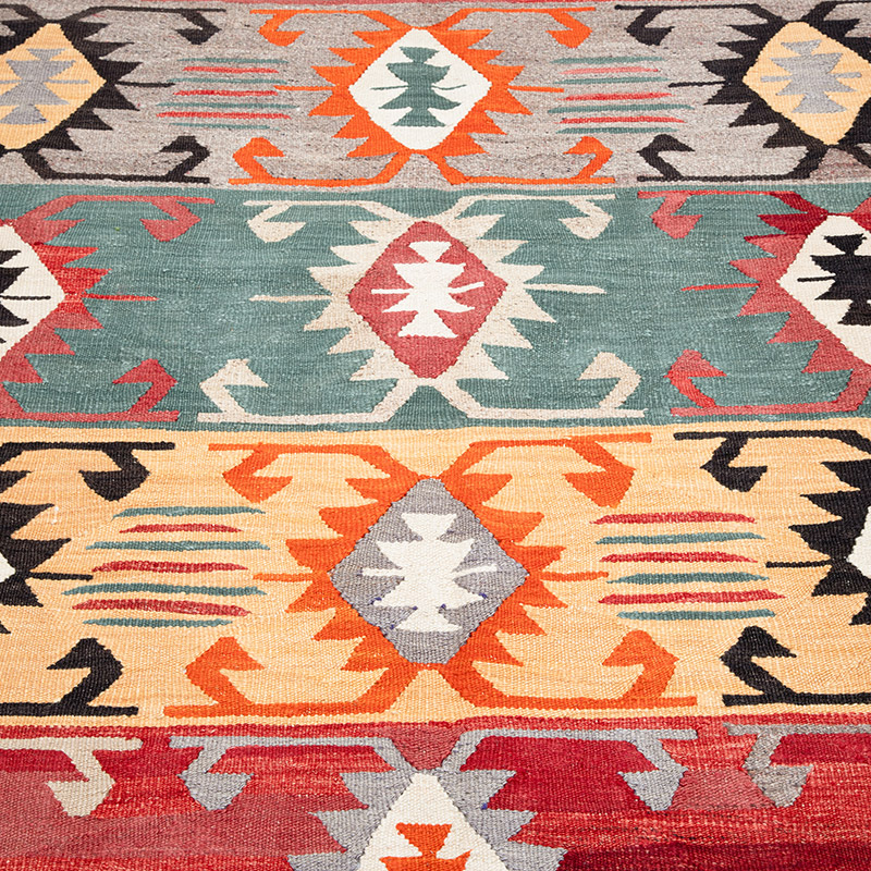 New Turkish Handwoven Kilim Rug - 3' 11" x 5' 11" (47" x 71") - K0089545