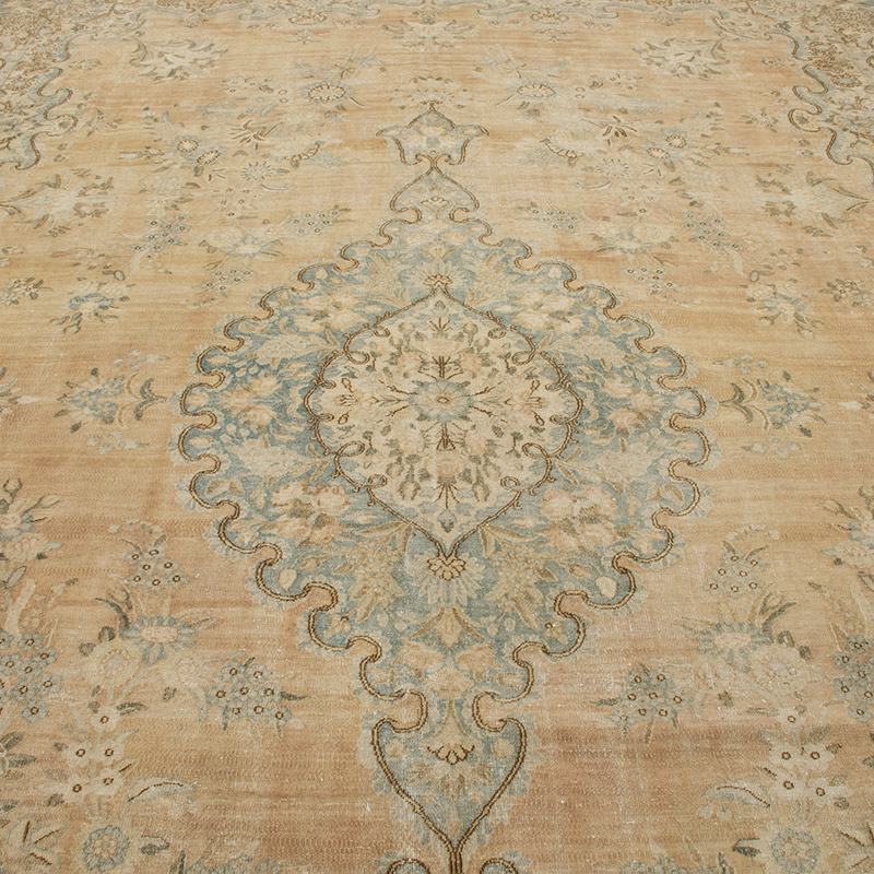 Vintage Hand-Knotted Oriental Rug - 9' 6" x 13' 7" (114" x 163") - K0089556