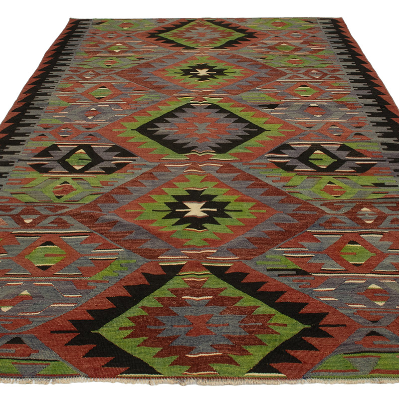 Vintage Turkish Kilim Rug - 5' 7" x 10'  (67" x 120") - K0089586