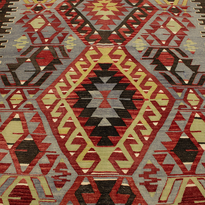 Vintage Turkish Kilim Rug - 5' 10" x 8' 8" (70" x 104") - K0089590