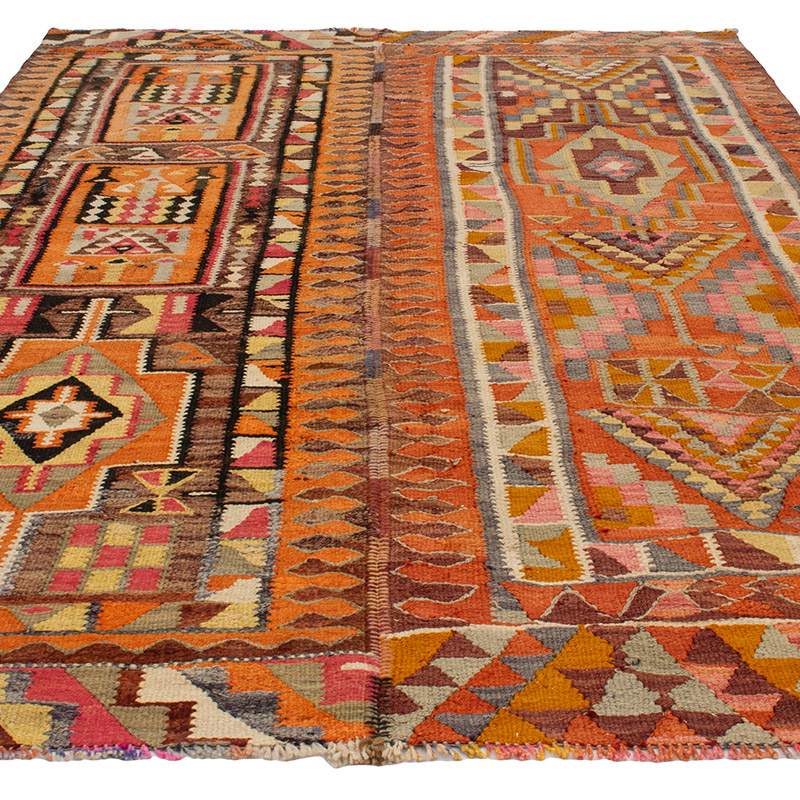 Vintage Turkish Kilim Rug - 6' 5" x 9' 8" (77" x 116") - K0089600