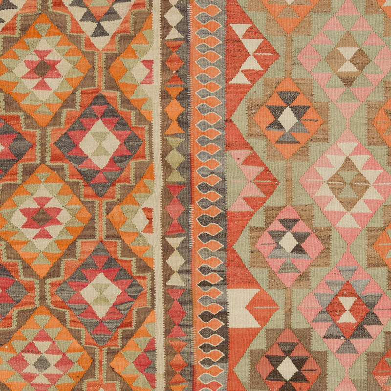 Vintage Turkish Kilim Rug - 6' 2" x 10' 11" (74" x 131") - K0089612