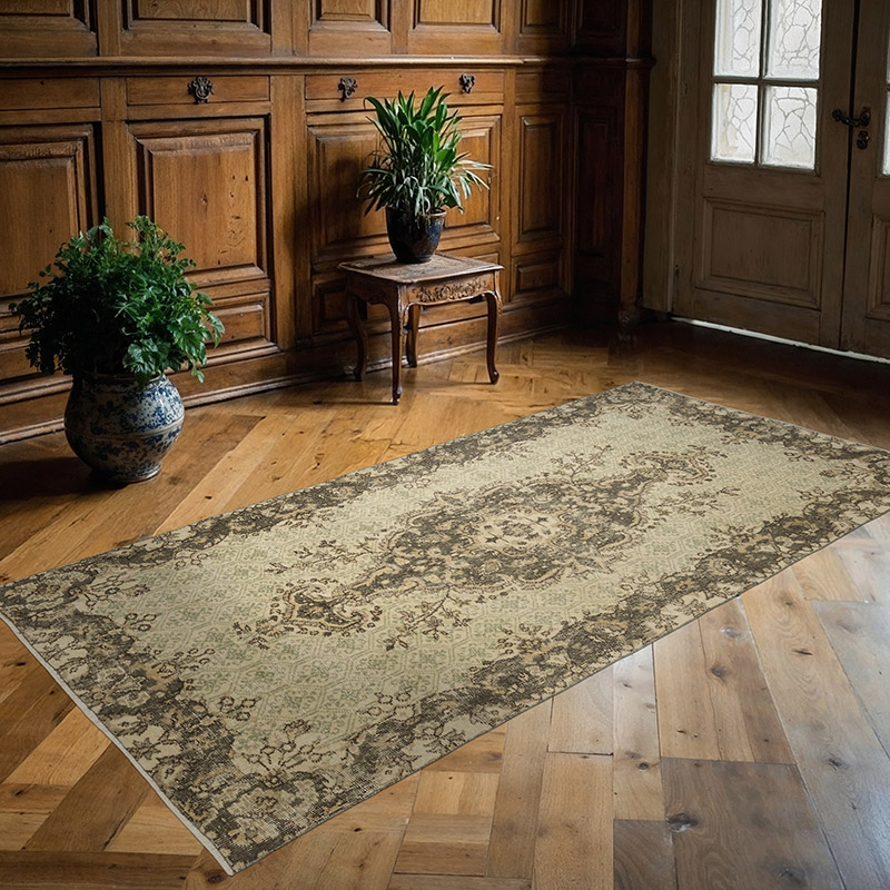 Vintage Turkish Hand-Knotted Rug - 3' 8" x 7' 4" (44" x 88") - K0089682