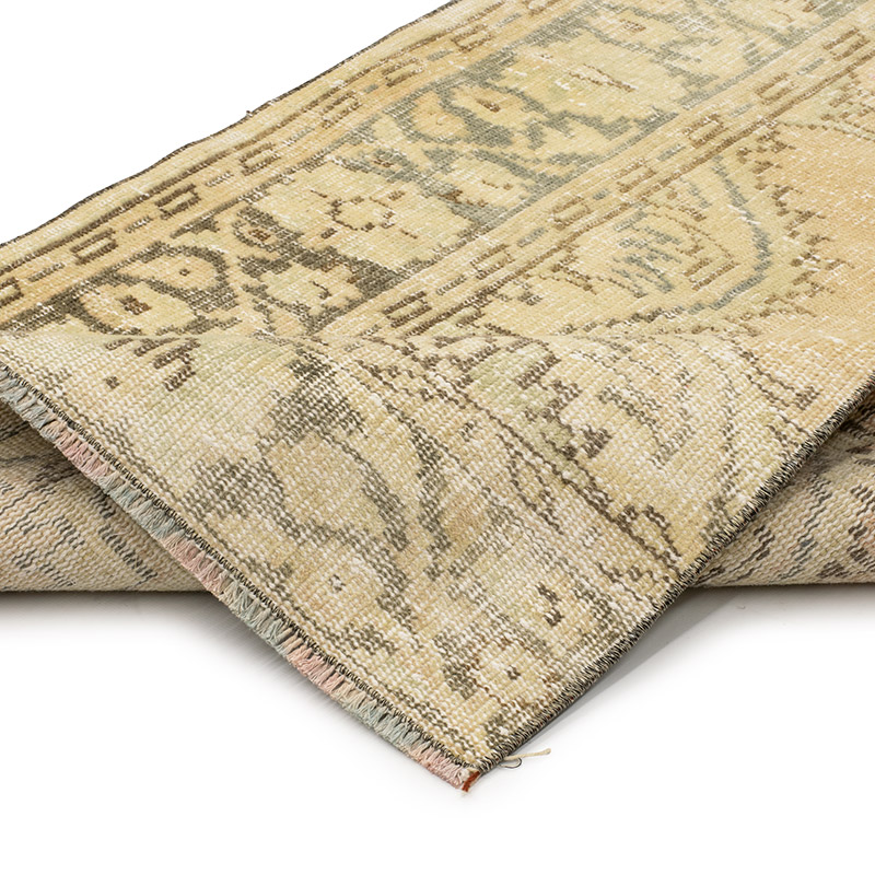 Vintage Turkish Hand-Knotted Runner - 2' 7" x 8' 5" (31" x 101") - K0089730
