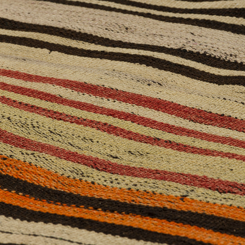 Vintage Anatolian Kilim Rug - 4' 7" x 7' 1" (55" x 85") - K0089762