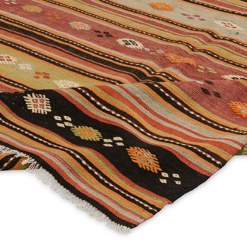 Vintage Turkish Kilim Rug - 6' 2" x 9' 4" (74" x 112") - K0089771