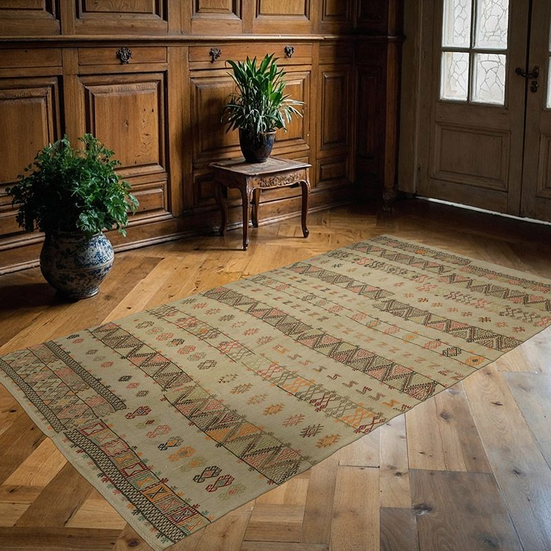 Vintage Turkish Kilim Rug - 4' 9" x 8' 8" (57" x 104") - K0089775