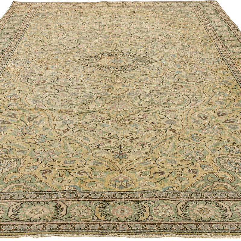 Vintage Turkish Hand-Knotted Rug - 6' 7" x 9' 10" (79" x 118") - K0089803