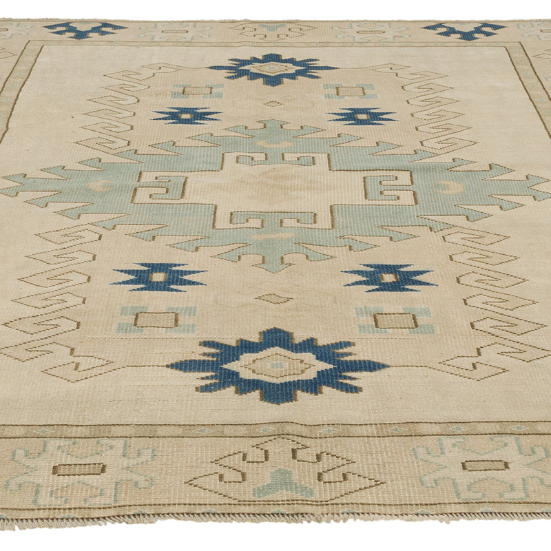 Vintage Turkish Hand-Knotted Rug - 5' 7" x 6' 8" (67" x 80") - K0089822