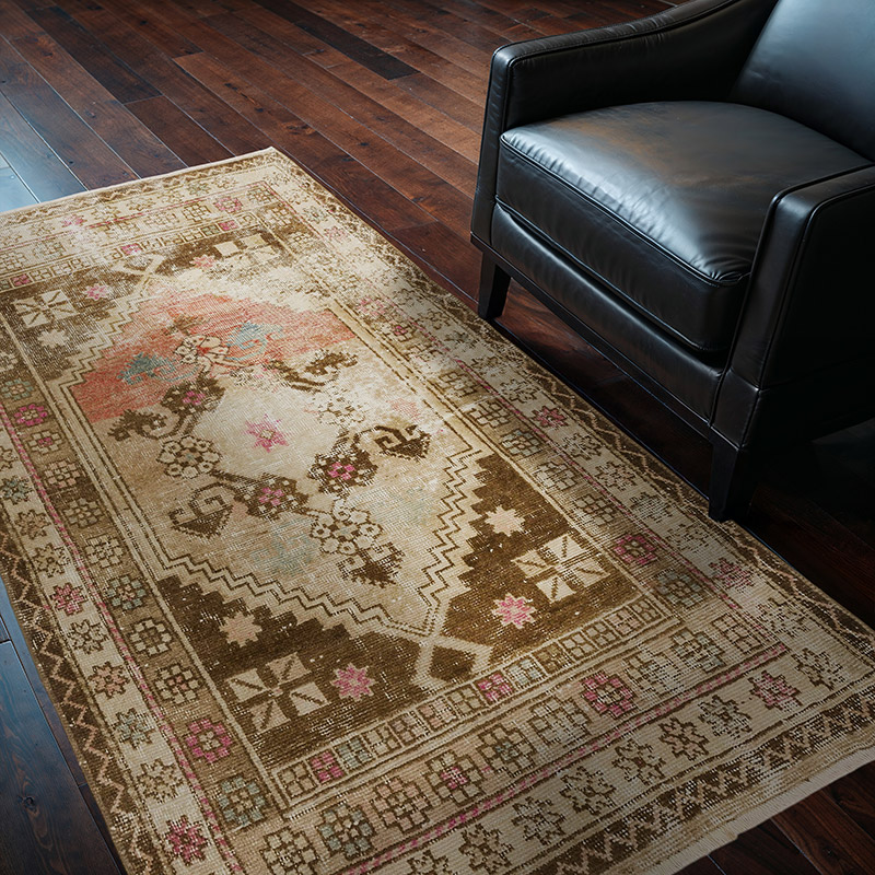 Vintage Turkish Hand-Knotted Rug - 4' 1" x 6' 4" (49" x 76") - K0089873