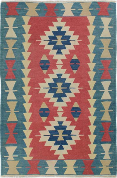 Vintage Anatolian Kilim Rug - 3' 8" x 5' 7" (44" x 67")