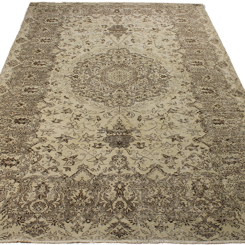 Vintage Turkish Hand-Knotted Rug - 6' 8" x 9' 9" (80" x 117") - K0089965
