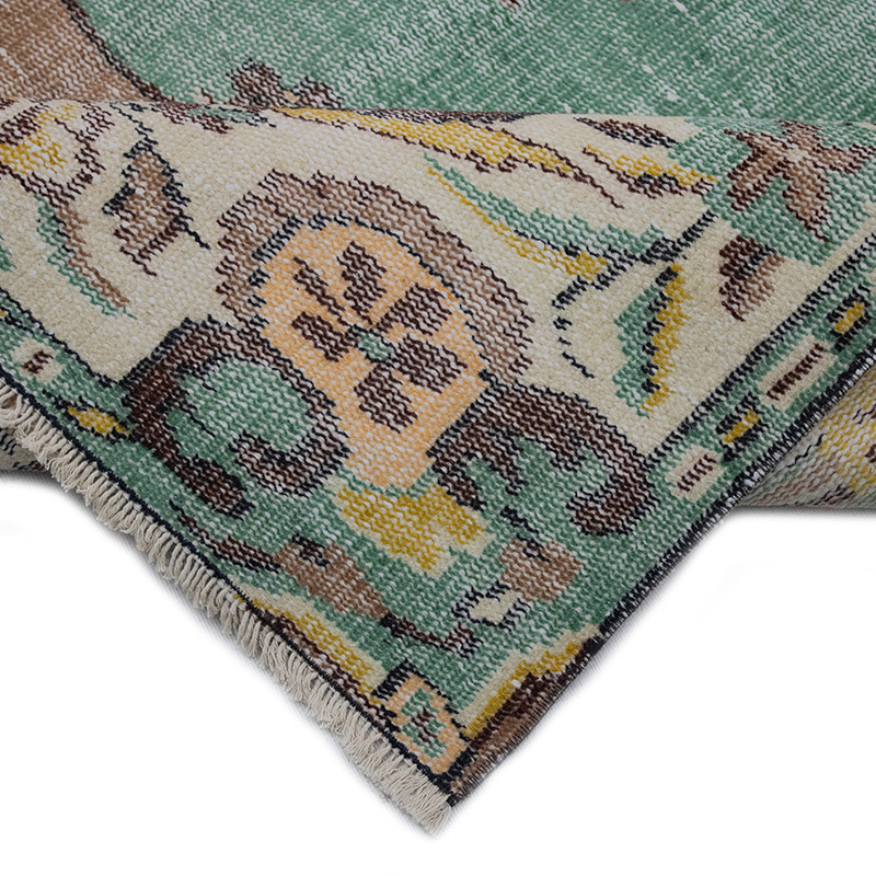 Vintage Turkish Hand-Knotted Rug - 5' 3" x 8' 5" (63" x 101") - K0089977