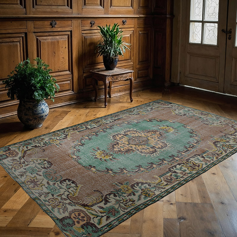 Vintage Turkish Hand-Knotted Rug - 5' 3" x 8' 5" (63" x 101") - K0089977