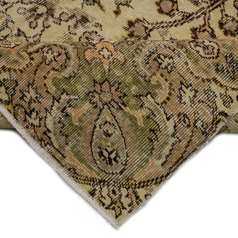 Vintage Turkish Hand-Knotted Rug - 5' 7" x 8' 6" (67" x 102") - K0089979