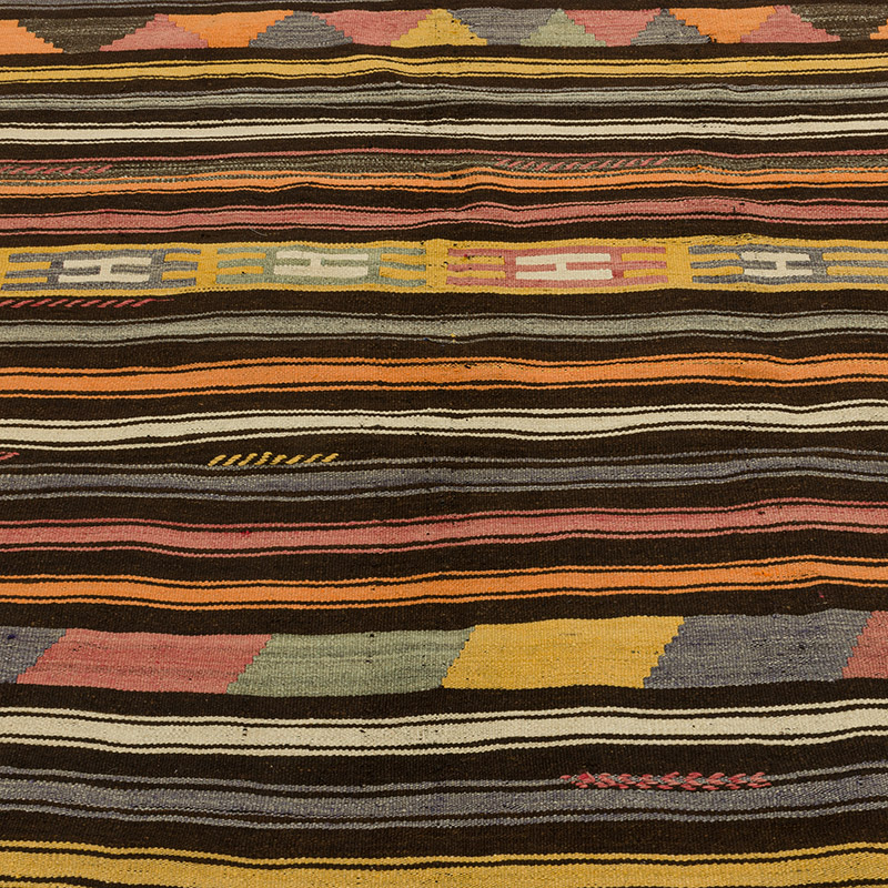 Mut Kilimi - 138 cm x 197 cm - K0090575