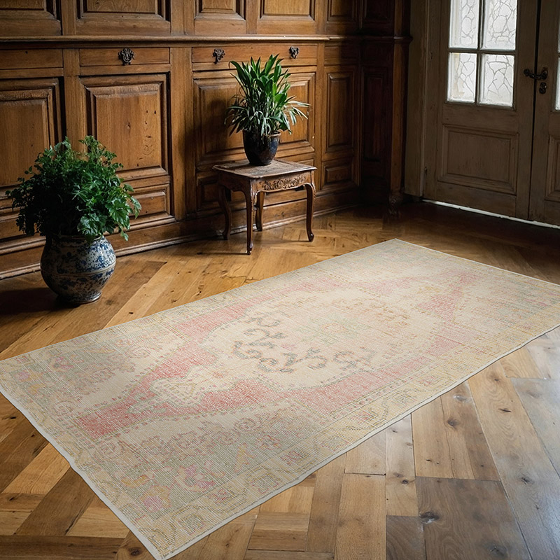Vintage Turkish Hand-Knotted Rug - 4' 6" x 8'  (54" x 96") - K0090610