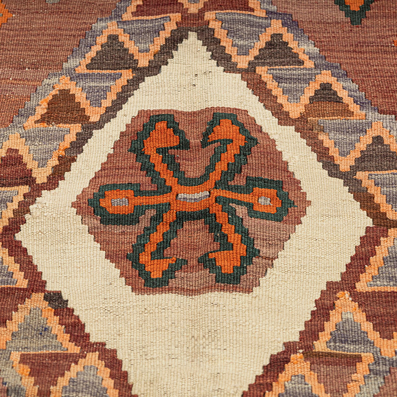 Vintage Hakkari Kilim Rug - 5'  x 8' 10" (60" x 106") - K0090679