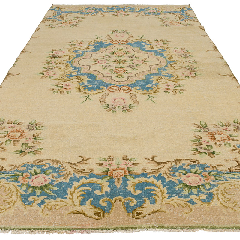 Vintage Turkish Hand-Knotted Rug - 5' 1" x 10' 8" (61" x 128") - K0090757