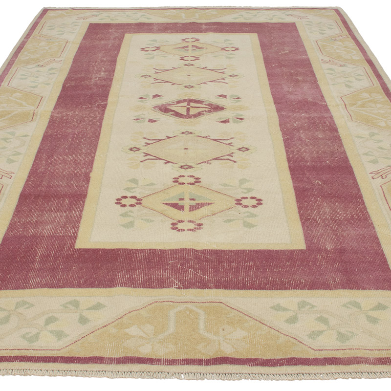 Vintage Turkish Hand-Knotted Rug - 5' 2" x 7' 11" (62" x 95") - K0090778