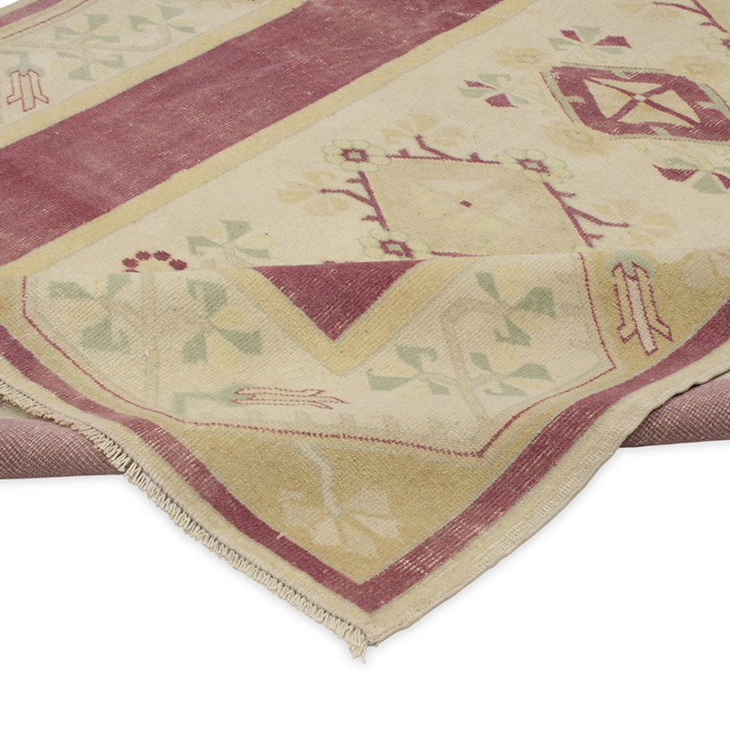 Vintage Turkish Hand-Knotted Rug - 5' 2" x 7' 11" (62" x 95") - K0090778