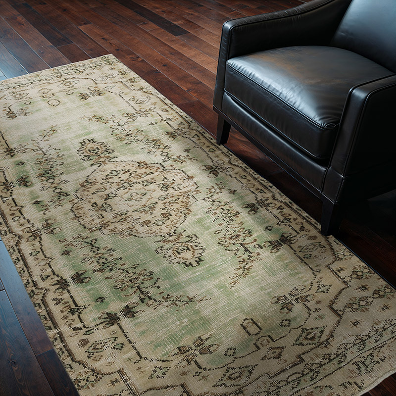 Vintage Turkish Hand-Knotted Rug - 3' 10" x 7' 2" (46" x 86") - K0090846
