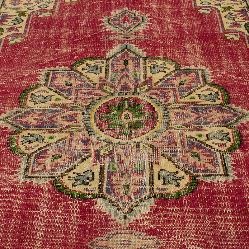 Vintage Turkish Hand-Knotted Rug - 5' 5" x 7' 5" (65" x 89") - K0090854
