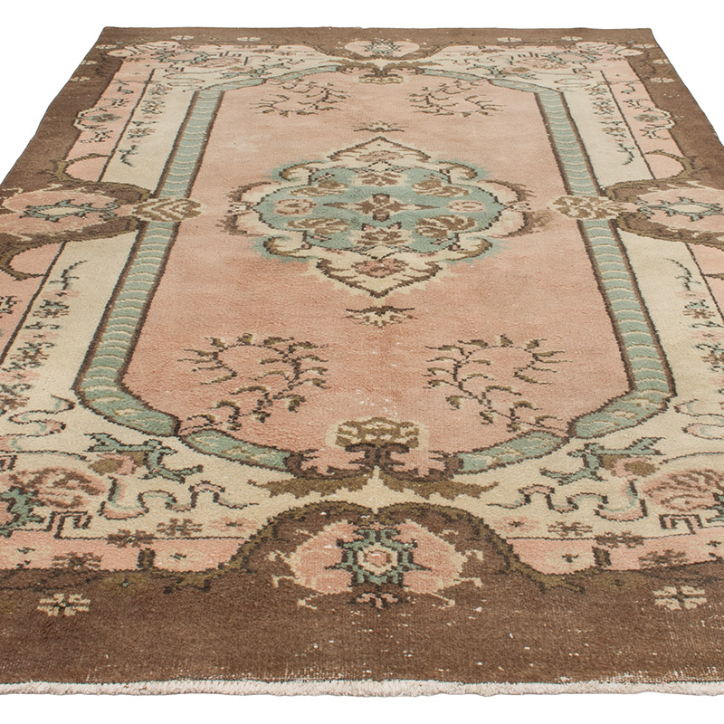 Vintage Turkish Hand-Knotted Rug - 5' 4" x 8' 4" (64" x 100") - K0090855