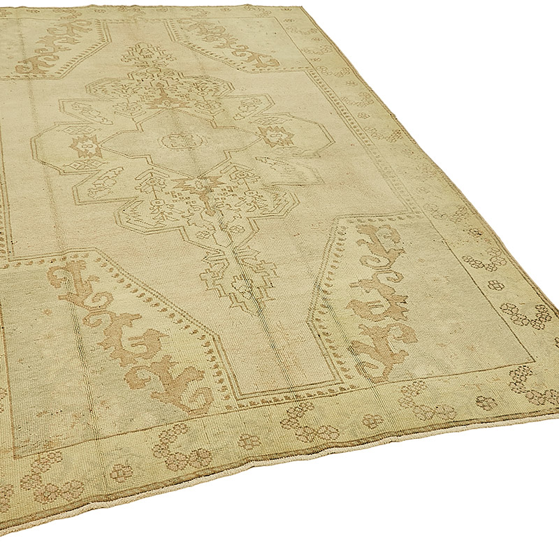 Vintage Turkish Hand-Knotted Rug - 5' 6" x 8' 6" (66" x 102") - K0090866